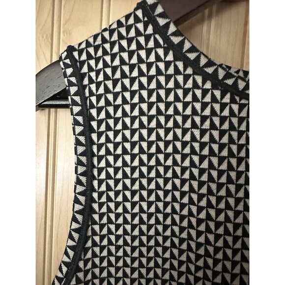 NWT Max Studio Career Knit Sleeveless Top Under Blazer Shell Sz L Black Beige - Picture 2 of 7